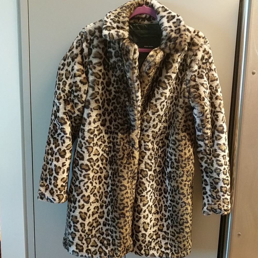 Vera Moda Longline Leopard Print Faux Fur Coat